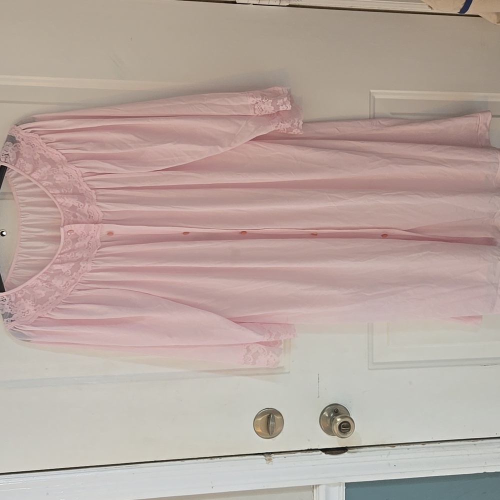 Vintage Gilead Pink Lace Trim Nightgown